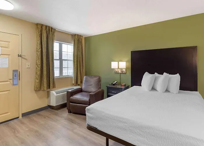 Extended Stay America Suites - St Louis - Westport - E Lackland Rd