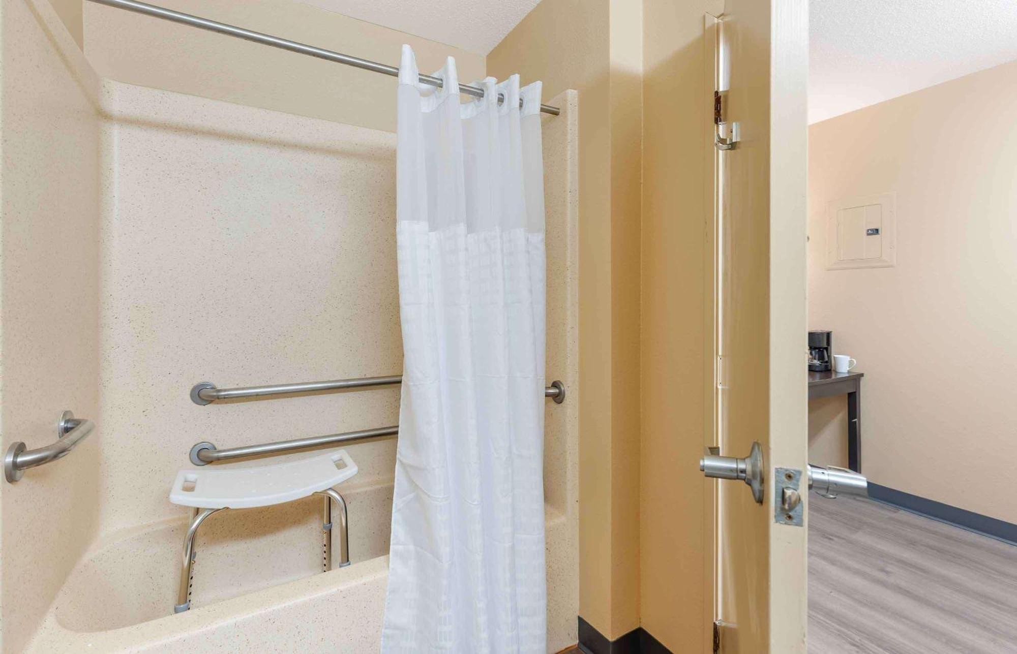 Extended America - St Louis - Westport - E Lackland Rd Hotel Maryland Heights